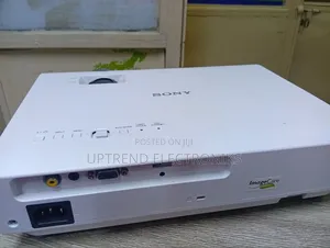 Sony Dx-X140 – Bright Projection Power!