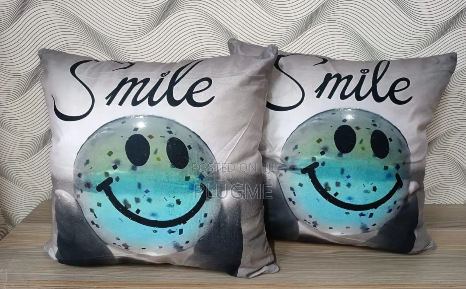 Designer Cushion Throw Pillow