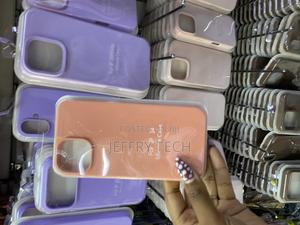 Guagua for iPhone 14 Liquid Silicone Case With Microfiber Lining - thumbnail 2