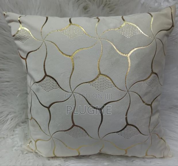 Shinny Marble Cushion Throw Pillow - thumbnail 5