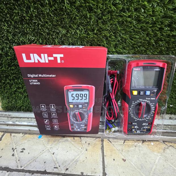 Accurate Ut89xd Digital Multimeter