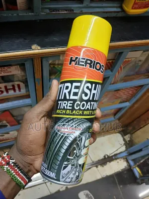 Car Tire Shine Spray – Wet Look Gloss, Long-Lasting Tire Polish Finish