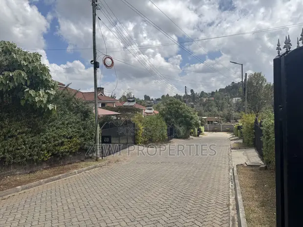 4bdrm Mansion in Ol Keri for sale