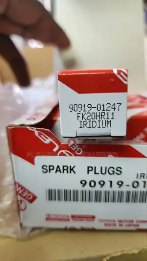 Toyota Alphard,Avalon,Camry,Harrier,Rav4 Spark Plugs(4pcs) Fk20hr11