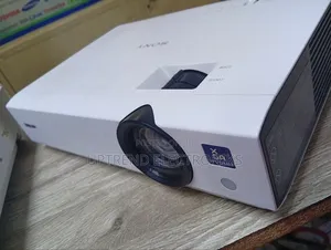 Sony Dx102 – Sharp Projection Made Easy