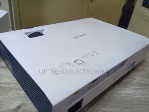 Sony Dx102 – Sharp Projection Made Easy
