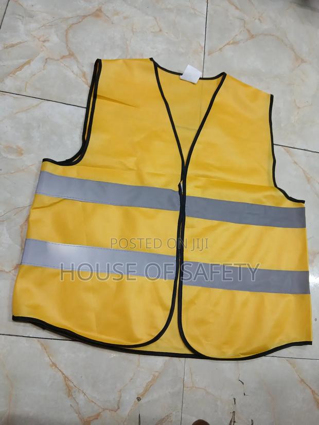 Reflector Ordinary In Colour Yellow - thumbnail 3