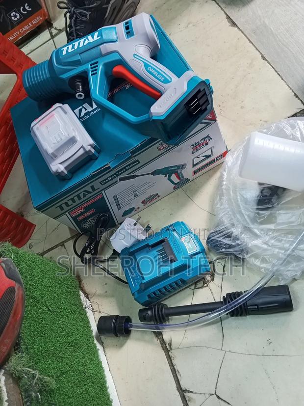Cordless Pressure Washer/Total Pressure Washer