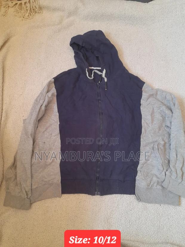 Hoodies and Sweaters - thumbnail 4