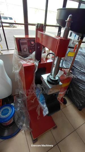 Big Tyre Vulcanizer Machine/Repair Set. - thumbnail 2