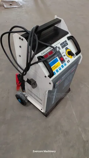 Heavy Duty Fast Start Car Charger Machine for Commercial Use.