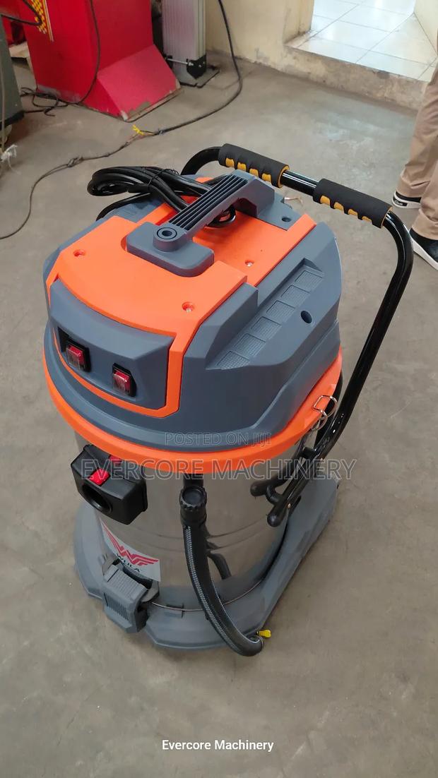Commercial 70litres Electric Vacuum Cleaner Machine.
