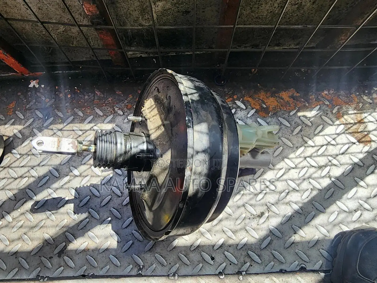 Brake Booster Nissan Caravan E25