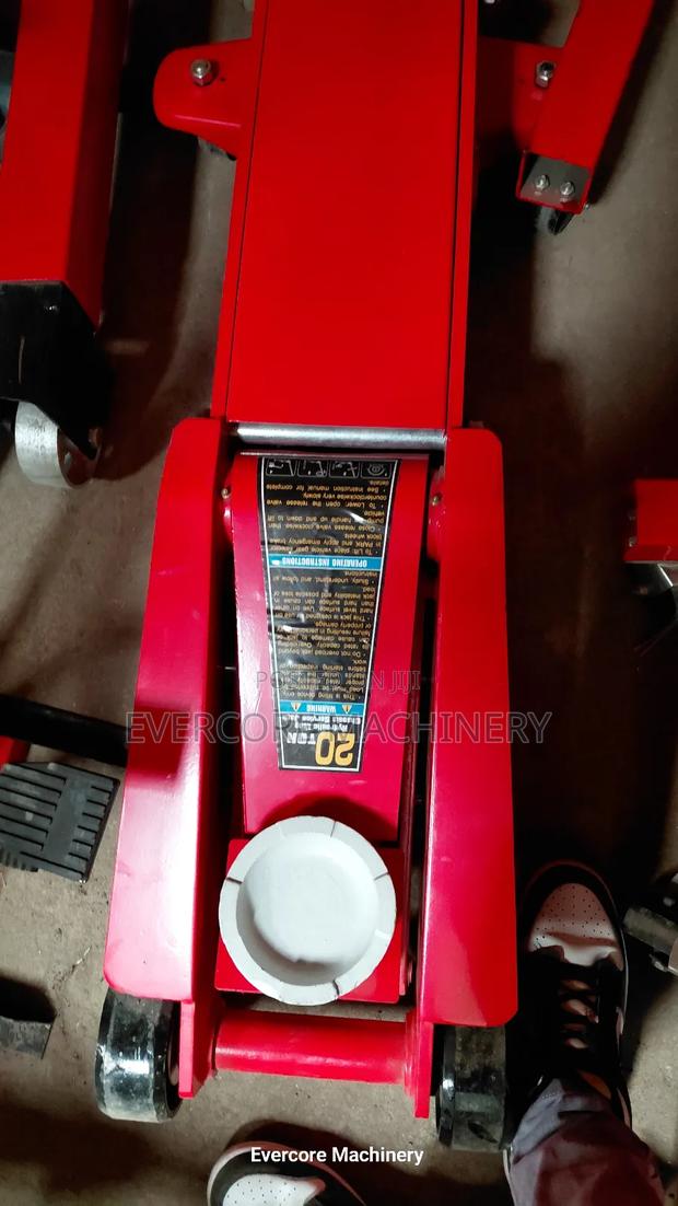 Commercial 20tonne Capacity Trolley Jack Machine. - thumbnail 3