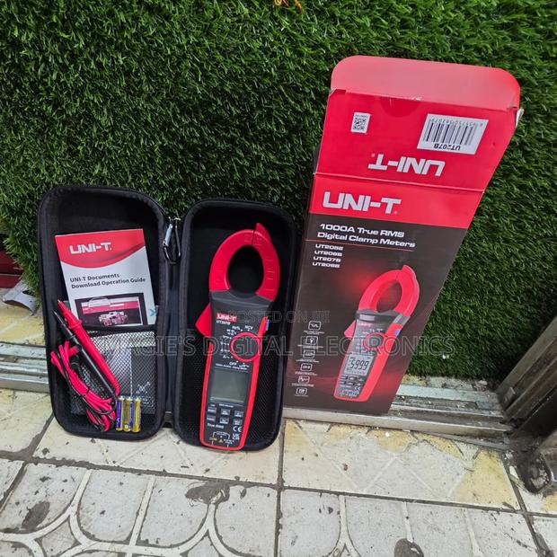 Accurate Ut207b Clamp Meter