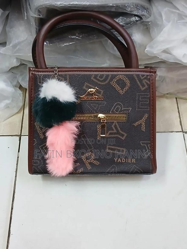 Small Slingbags - thumbnail 3