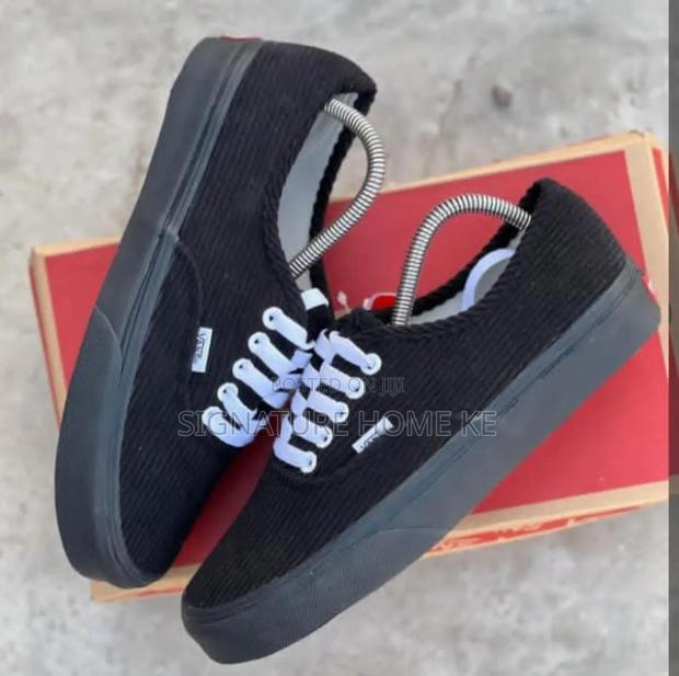 Vans Unisex Shoes - thumbnail 3