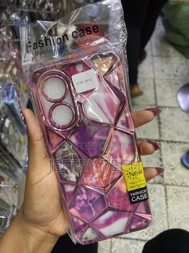 Sharkwa Geometric Diamond Pattern Phone Case for Redmi A5 - thumbnail 3