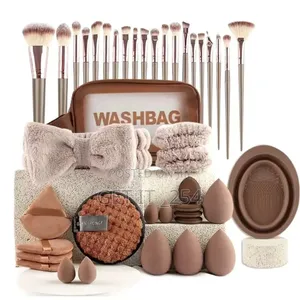 *40pcs Professional Makeup Brush Kit*
▪Can Be Used For