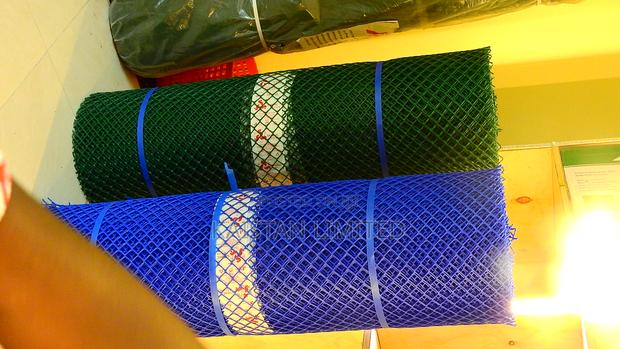 Plastic Chiken Wire / Chicken Mesh / Poultry Mesh 1mtr By 25mtrs