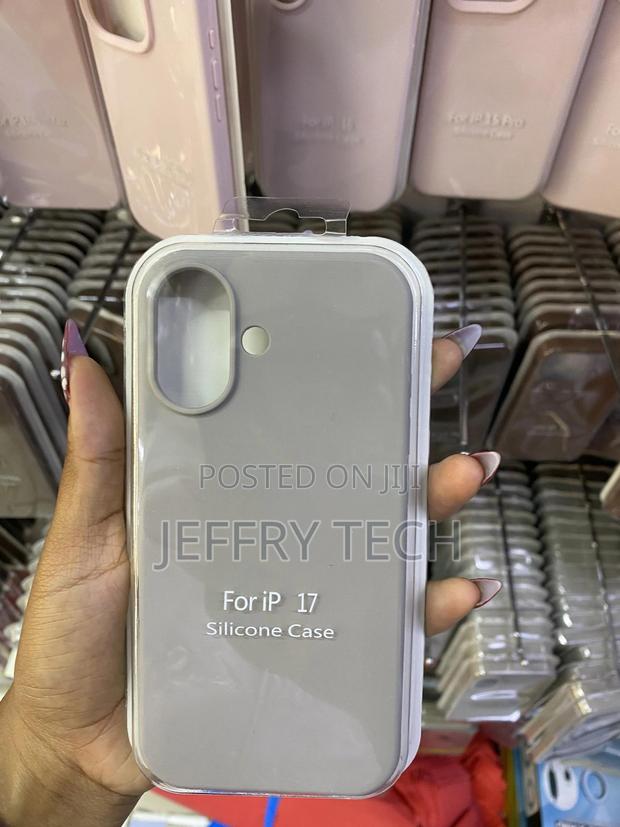 Mikisear iPhone 17 Liquid Silicone Case With Microfiber Lining - main view