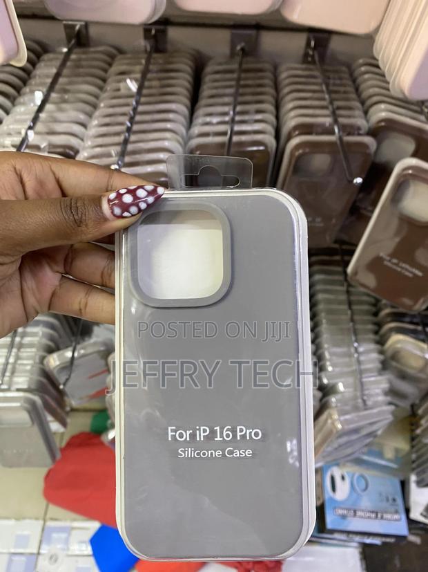 Dcigona iPhone 16 Pro Liquid Silicone Case With Microfiber Lining - main view