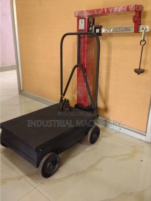 Mechanical Platform Weighing Scale Avery - main view