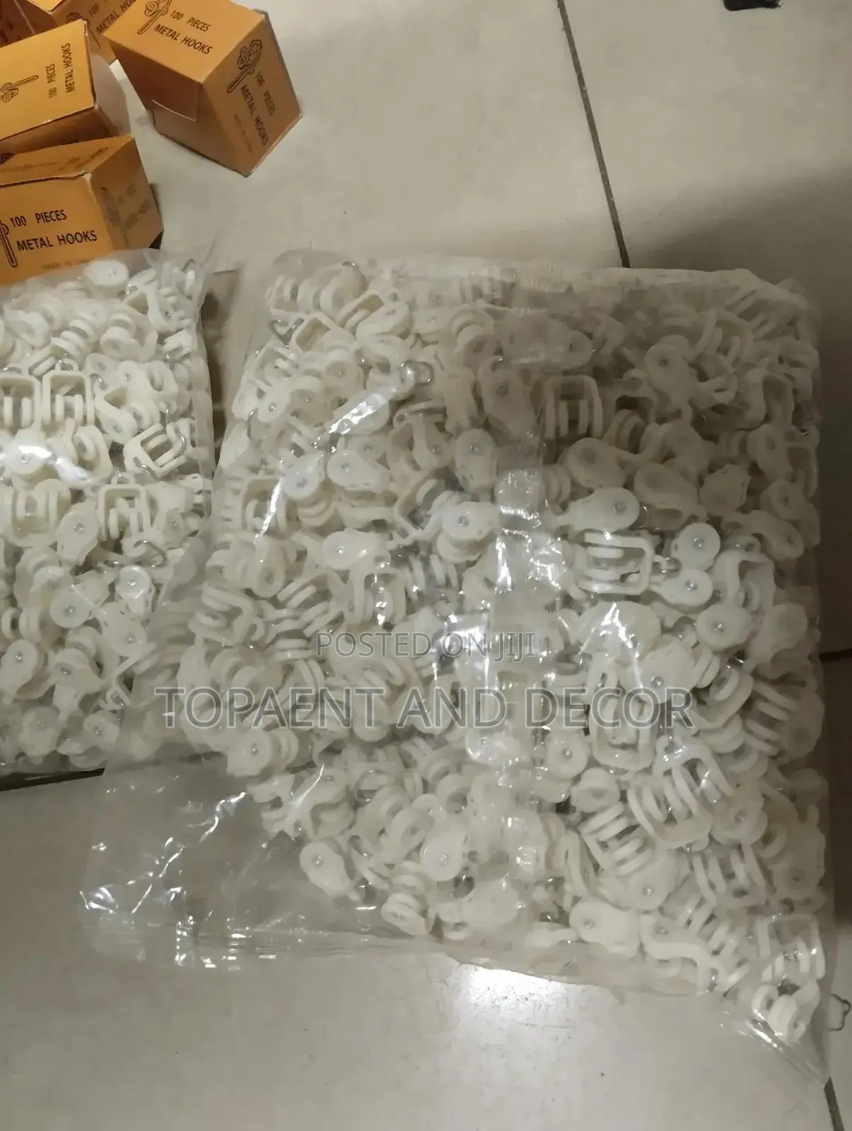 Strong Plastic Curtain Rail Runners