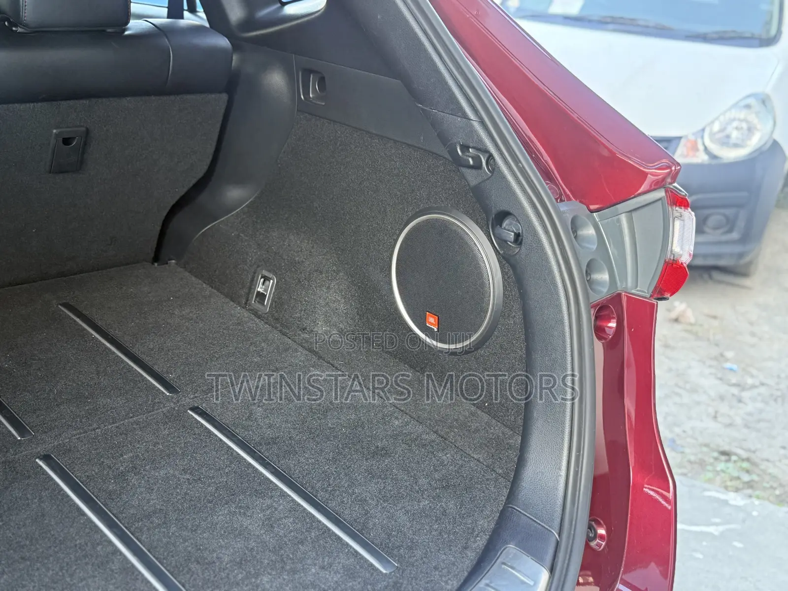 Toyota Harrier 2018 Red