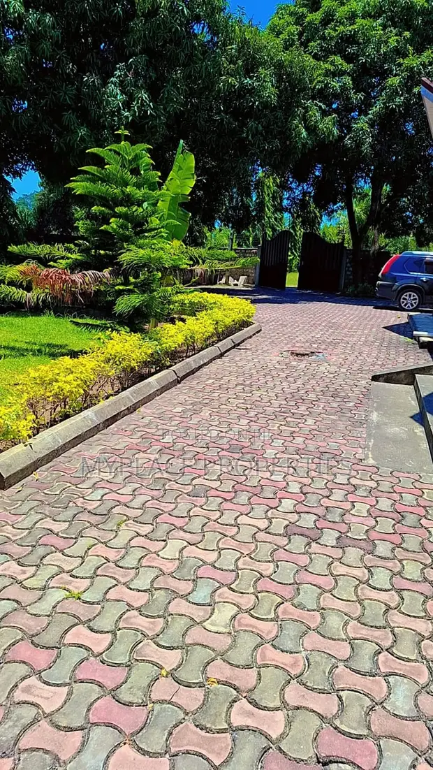 3bdrm Bungalow in Mtwapa for sale