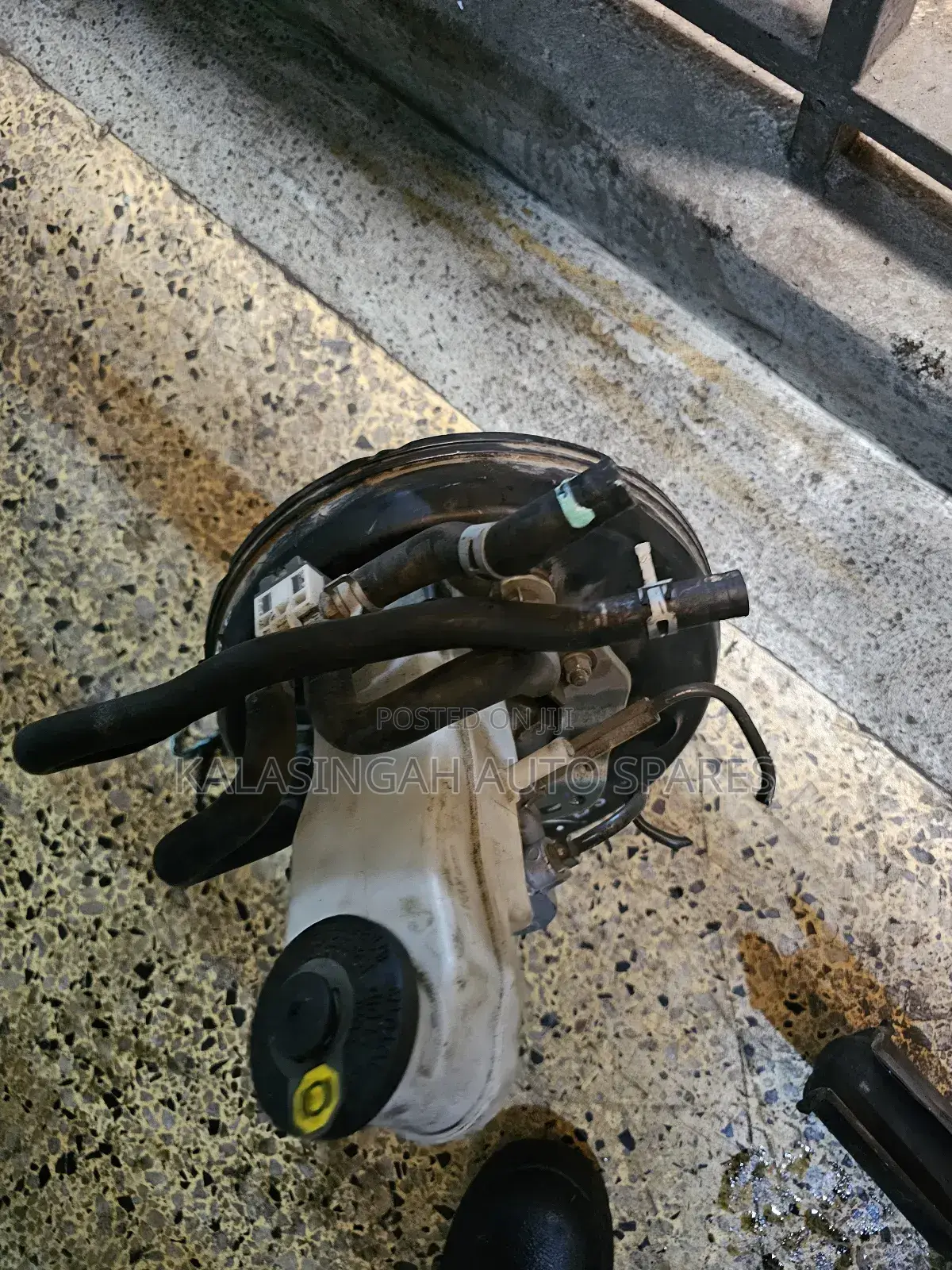 Hilux Vigo Brake Booster