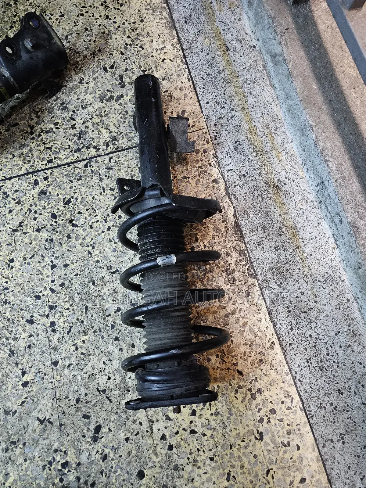 Maxda Premacy ,Axela Front Shocks
