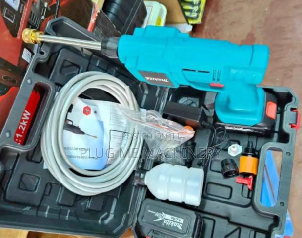 Makita Cordless Car Wash