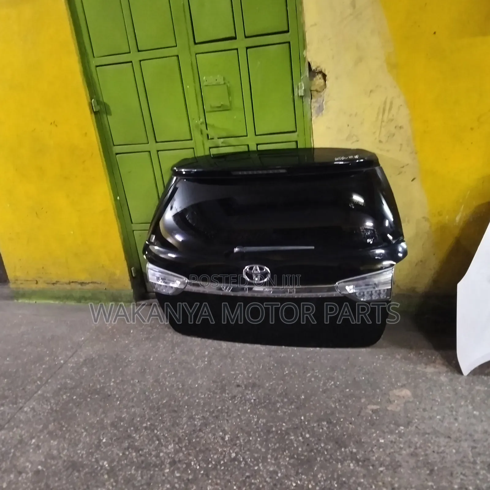 Toyota Wish Model 2015/2017 Tailgate/Boot Complete. Clean Ex Japan