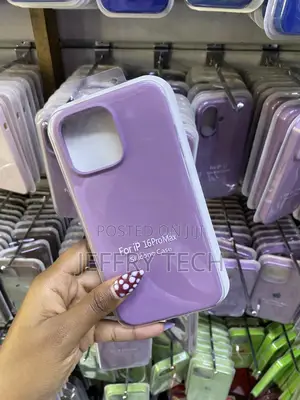 Amyto iPhone 16 Pro Max Liquid Silicon Case With Microfiber Lining