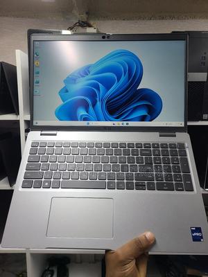 Laptop Dell Latitude 5530 16GB Intel Core I5 SSD 256GB - main view