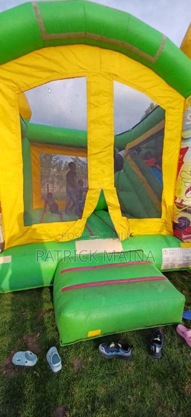 Bouncing Castle for Hire. - thumbnail 3