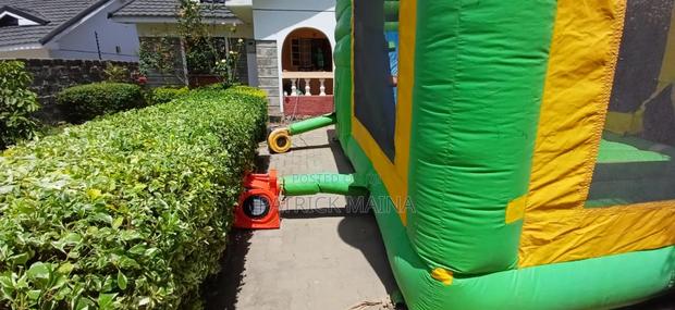Bouncing Castle for Hire. - thumbnail 4