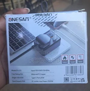 Onesam Os-U70 4-in-1 Universal Travel Adapter and Charger.