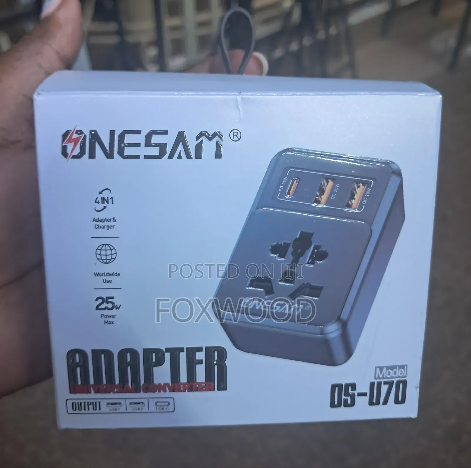 Onesam Os-U70 4-in-1 Universal Travel Adapter and Charger.