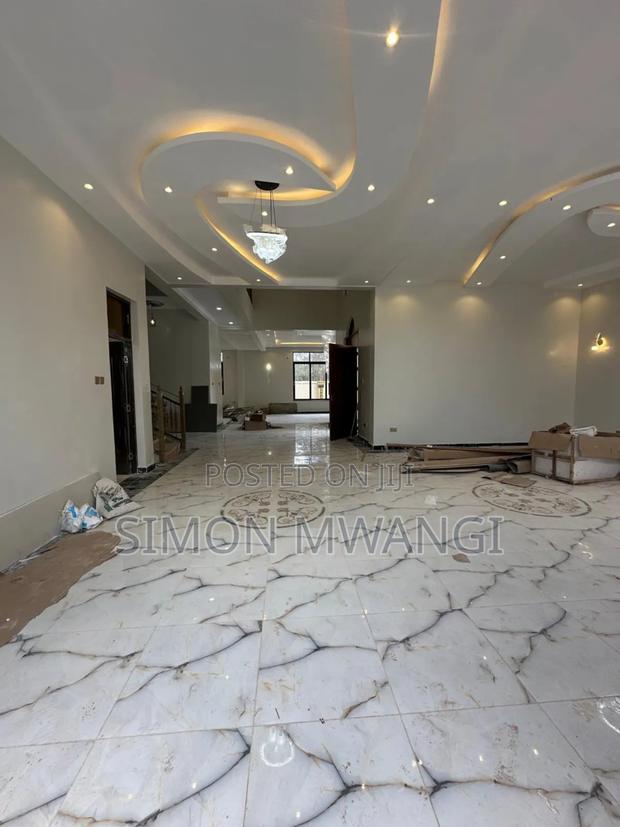 7bdrm Maisonette in Karen Nairobi - 7- for sale - thumbnail 10