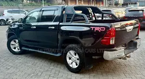 Toyota Hilux Revo Double Cab Deisel 2.4 AWD 2018 Black