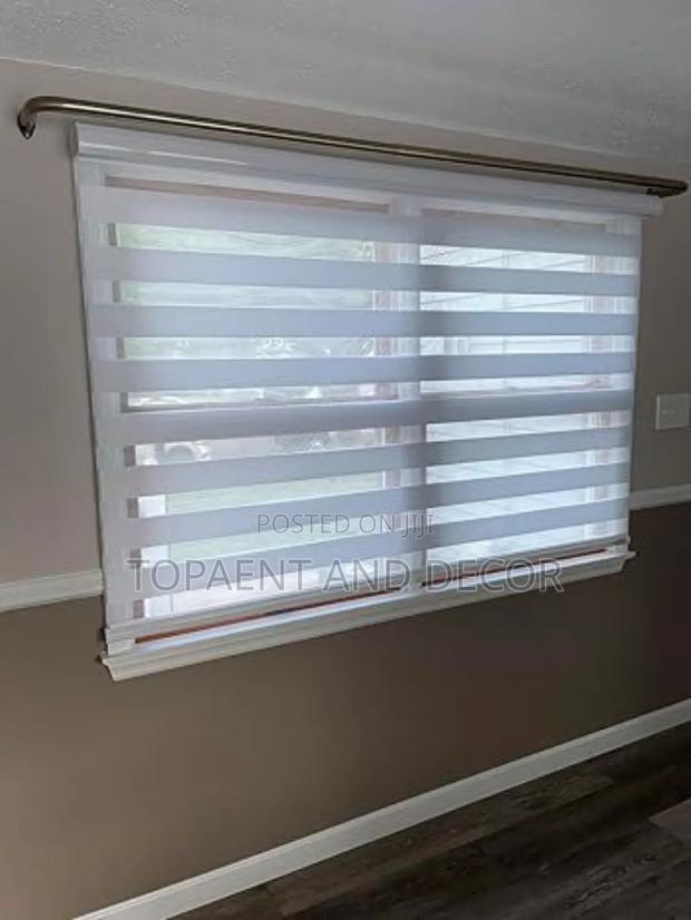 Modern Daylight Horizontal Window Blinds for Office