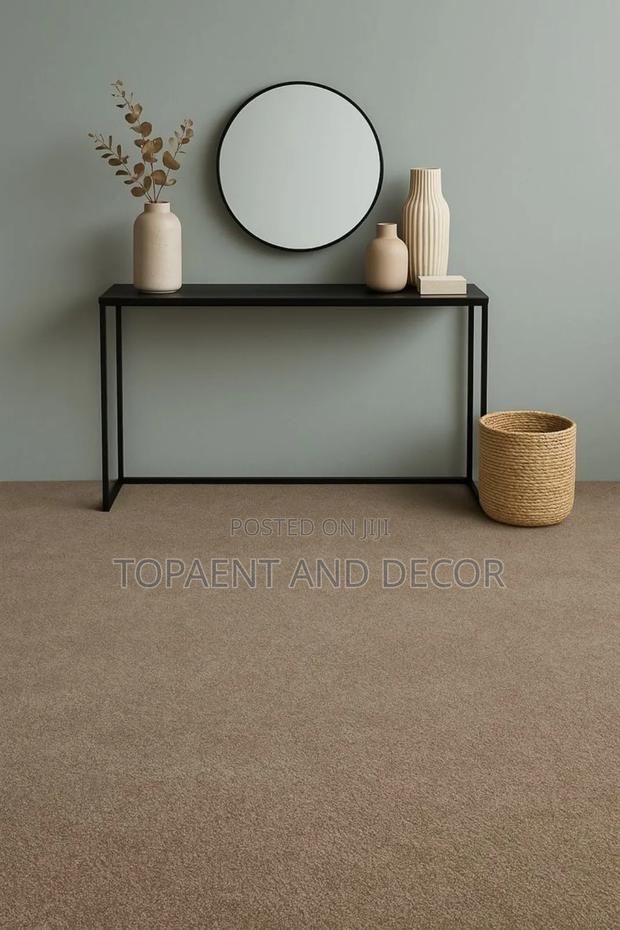Durable Residential Wall to Wall Carpet - main view