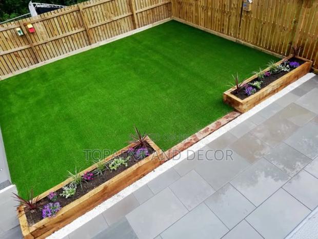 Comfortable Underfoot Turf Carpet