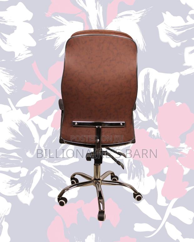 Ergonomic Executive Leather | Headrest | Comfort Meets Style - thumbnail 4