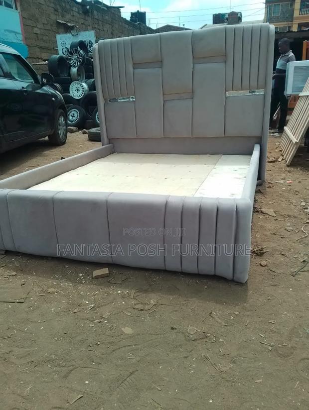 5x6 Cozy Modern Chester Bed Available - Flash Sale - main view