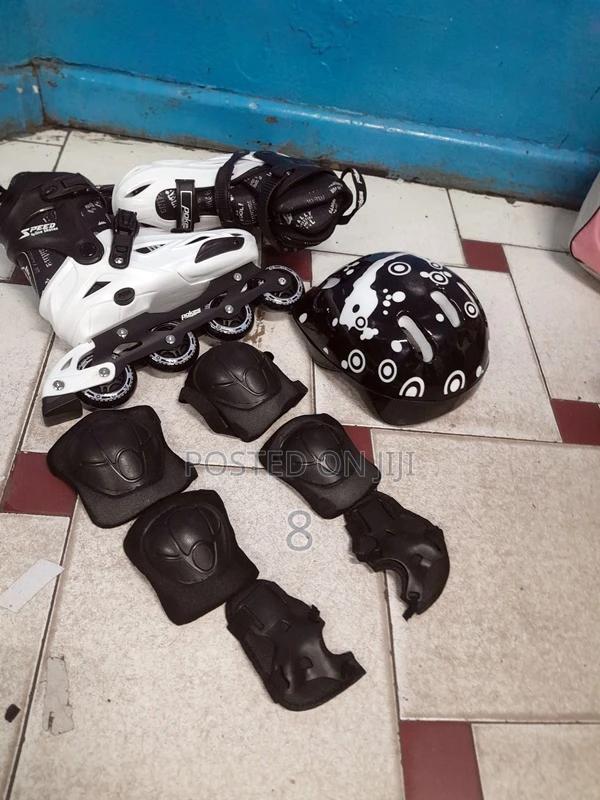 Premium Pure Rubber Skate Shoes – Full Set for Smooth Rides