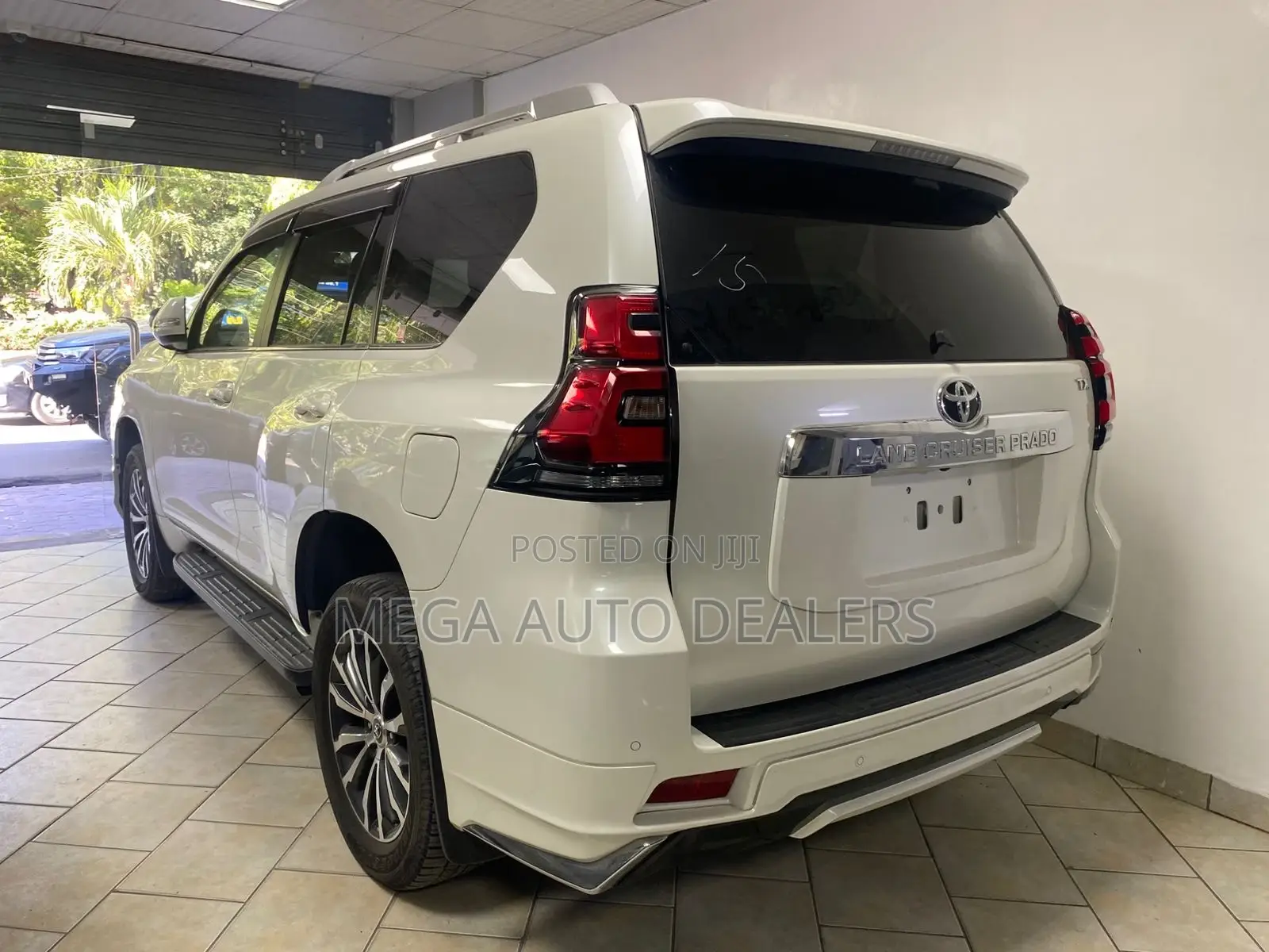 Toyota Land Cruiser Prado 2020 White