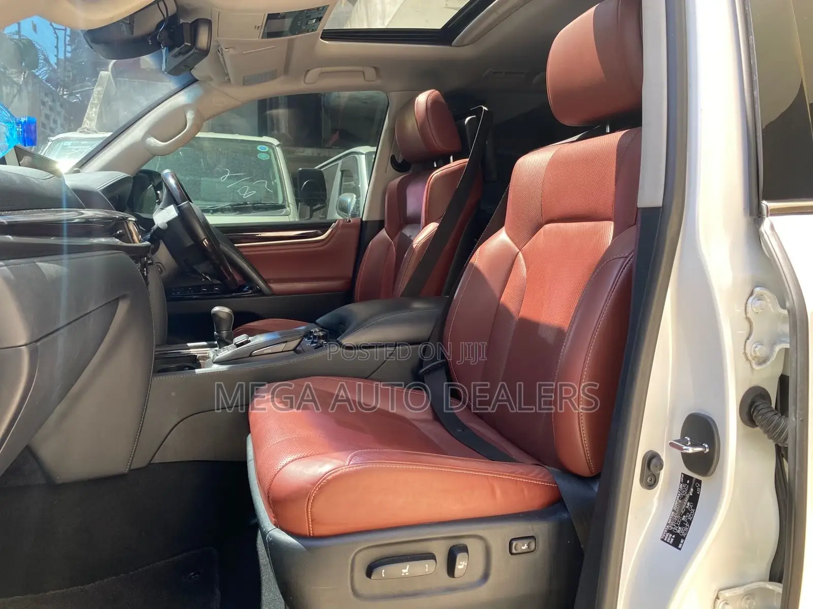 Lexus LX 2019 White